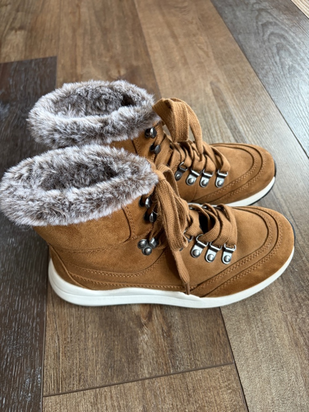 Women’s Tan Faux-Fur Lined Winter Boots